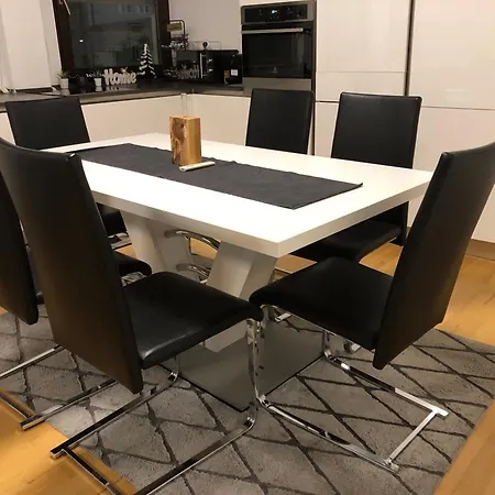 Apartamento Charmante 2-zimmer 1 Wohnzimmer Im Zentrum Von Innsbruck, Wifi *